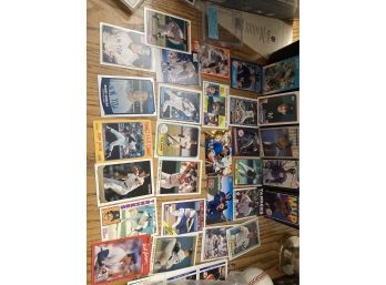 Lot Of 29 New York Yankees Trading Cards