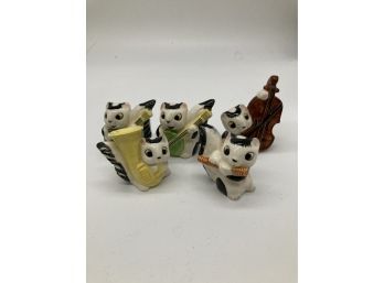 Lot Of 5 Very Cute Musical Instrument Playing Skunks