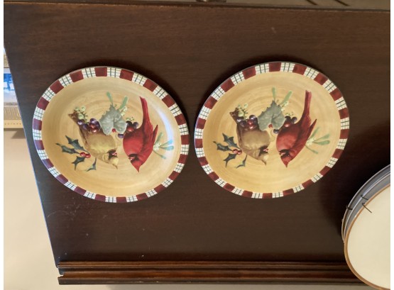 Pair Of Beautiful Lenox Winter Greeting Cardinal Plates In Good Condition,