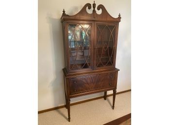 Vintage Sheraton Federal Style Mahogany Display Hutch With Gorgeous Glass Doors & Storage