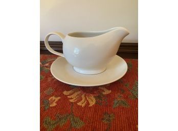 Crate & Barrel Porcelain Gravy Boat With Saucer - Timeless Piece!
