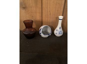 Lot Of 3 Glass Small Glass Vases