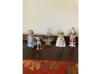 Lot Of 5 Figurines / Decor Pieces, Holiday & Christmas Decor