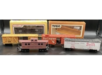 Lot Of Tyco And Life Like Trains