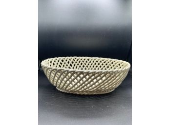 Lattice Design Stoneware Pottery Display Bowl