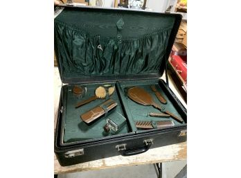 Vintage Grooming And Shaving Kit In Leather Suitcase
