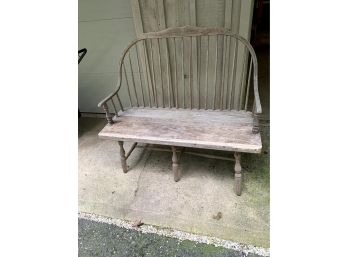 Country Style  Continuous Arm Windsor Style Wooden Bench! Great Condition, Great Look!
