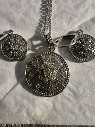 Lovely Avon Medallion Set