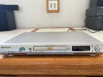 Pioneer  DVD Player DV  260