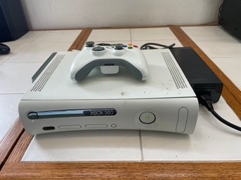 Xbox 360 With Cords And Controller