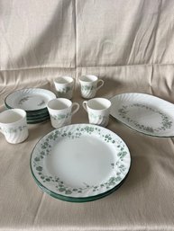 Vintage Corelle CALLAWAY, Green Ivy 24pc Dinnerware And Platter