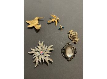 Vintage Brooches And Birds Hummingbirds Sarah Coventry