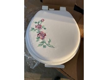Brand New Soft Floral, Toilet Seat.