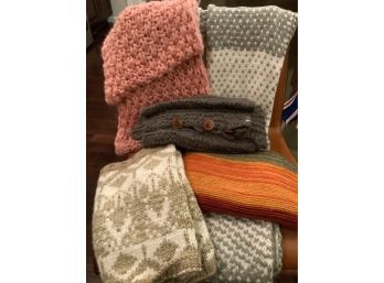 Set Of 5 Chunky Scarves