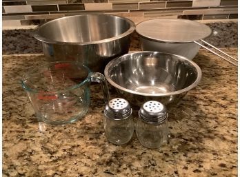 Large Mixing Bowls And Pyrex Meausring.
