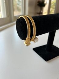 Vintage Couture Flex Gold Tone Rope Milk Glass Beads  Bracelet