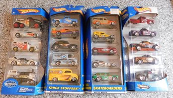2000 And 2002 Hot Wheels Gift Packs (4)