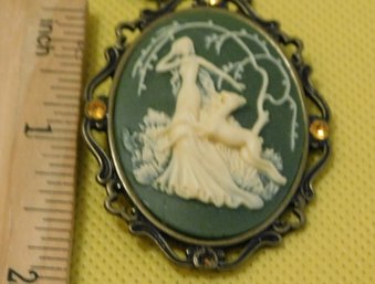 Cameo Style Nacklace