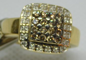 14 Kt Gold Ladies Ring Multi Stone About Size 7     6.4 Grams Thailand