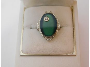 10 K Gold Ring With Green Untested Stone In Original Box 3.5 Grams