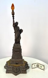 Vintage Or Antique Large Statue Of Liberty Lamp (over 2 Feet) - Needs Rewiring