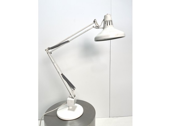 YOU KNOW YOU WANT IT! Vintage LUXO Anglepoise Desk Table Lamp