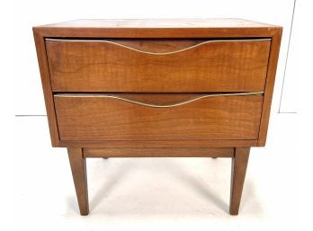 SO CHIC! American Of Martinsville Vintage Mid Century 1960s Nightstand