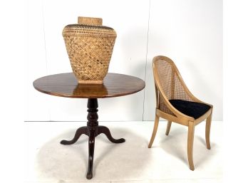 DECOR. Vintage Decorative Woven Rattan Basket With Lid #1