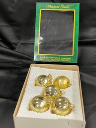 5 Vintage Glass Christmas Ornaments In Orginal Box  (LB 43)