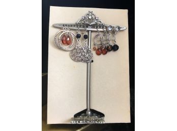 Gift Set Of Earrings With Holding Stand