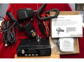 Motorola CM-300 2way Radio - 32 Channels - Programmable - Ready To Use