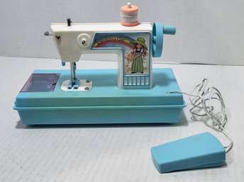 Vtg Rainbow Girl Battery Operated Sewing Machine Toy