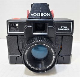 Vintage 1985 Impulse Transforming Voltron Star Shooter 110mm Camera Action Figure.