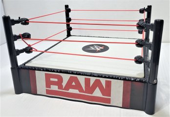 Mattel WWE WWF RAW Spring-Loaded Wrestling Ring Arena 2010 Good Ropes.