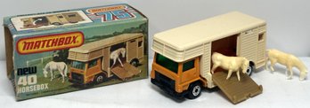 1977 Matchbox # 40 Horse-Box With Horses With Original Box
