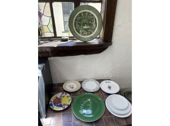 13 Piece Assorted Plate Lot