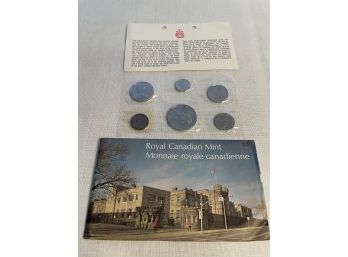 Royal Canadian Mint-Coin Set