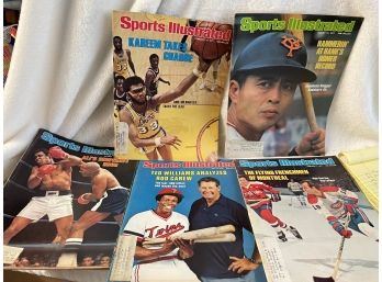 Lot Of 13 Sports Illustrated Magazines From 1977