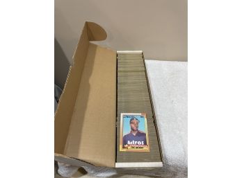 700 Loose Topps MLB Baseball Cards 1990