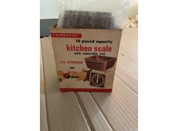 Vintage 10 Lb Kitchen Scale - In Box