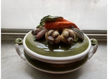 Majolica Style Serving Pot