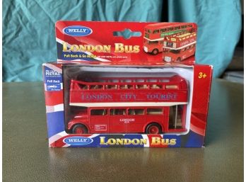 New Welly London Bus Pull Back