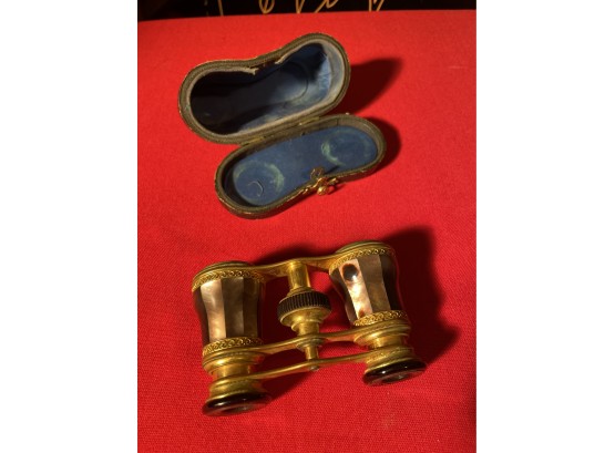GEIVROZ & COLMONT, PARIS Opera Glasses With Mother Of Pearl With Case