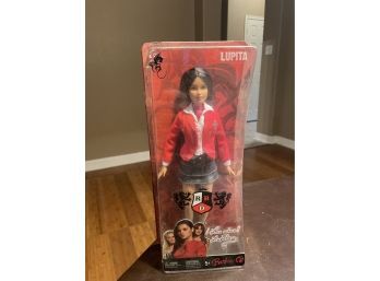Barbie Lupita (rebelde) Doll