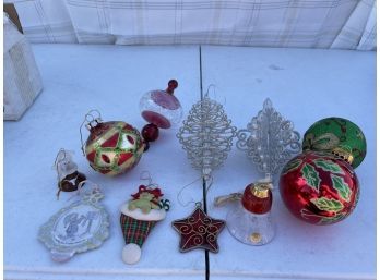 Lot 6 Of Christmas Ornaments
