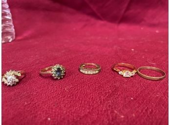 5 Costume Jewelry Rings Lot