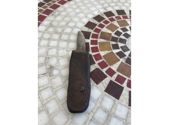 Antique Unmarked Knife- Thick Leather Handle