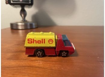 PlayArt Shell Tanker Truck 1/64 Scale