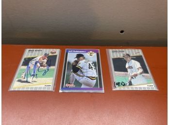 Lot Of 3 MLB Autographed Baseball Cards Lot 7