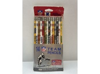 Sealed NFL 14 Team Pencils - New